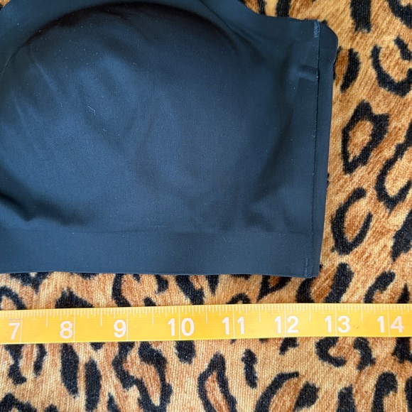 Elegant Black Seamless Bra - Picture 6 of 7
